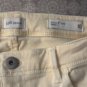 Women's J. jill Pale Yellow Kick-Flare Ankle Jeans Size 10